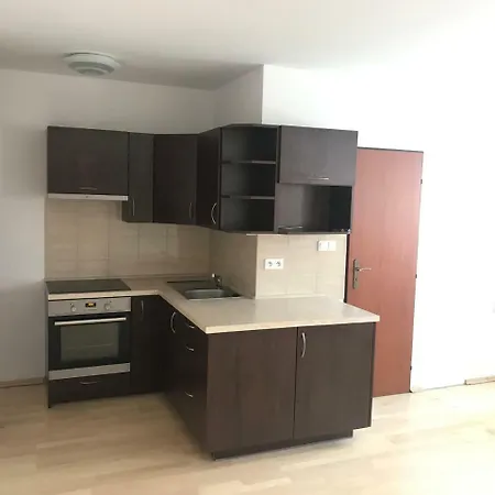 Cely Byt Plne Vybaveny , Priroda Homestay